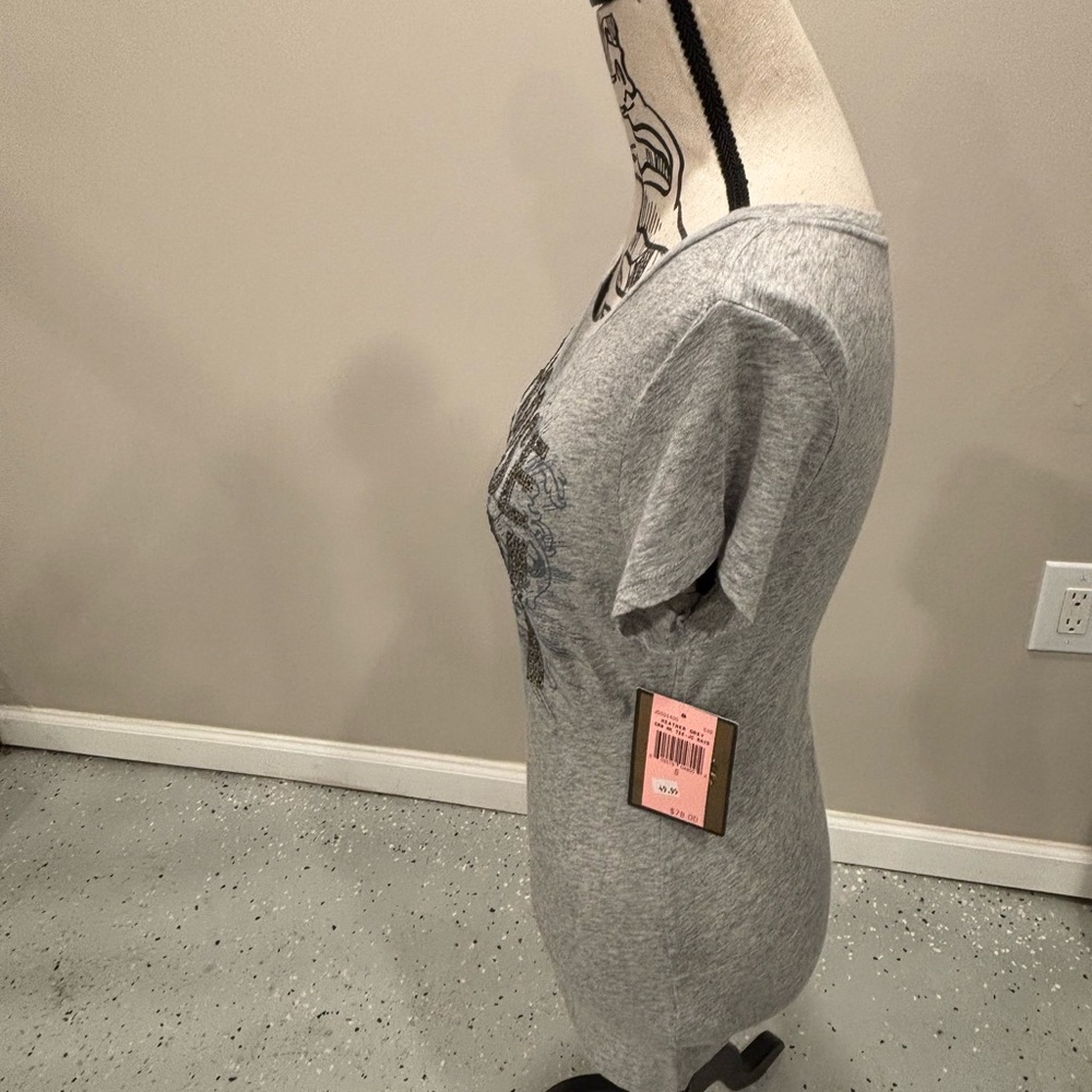 Juicy Couture Heather Gray Studded Graphic Shirt, Women’s Size Small, NWT - Picture 2 of 5